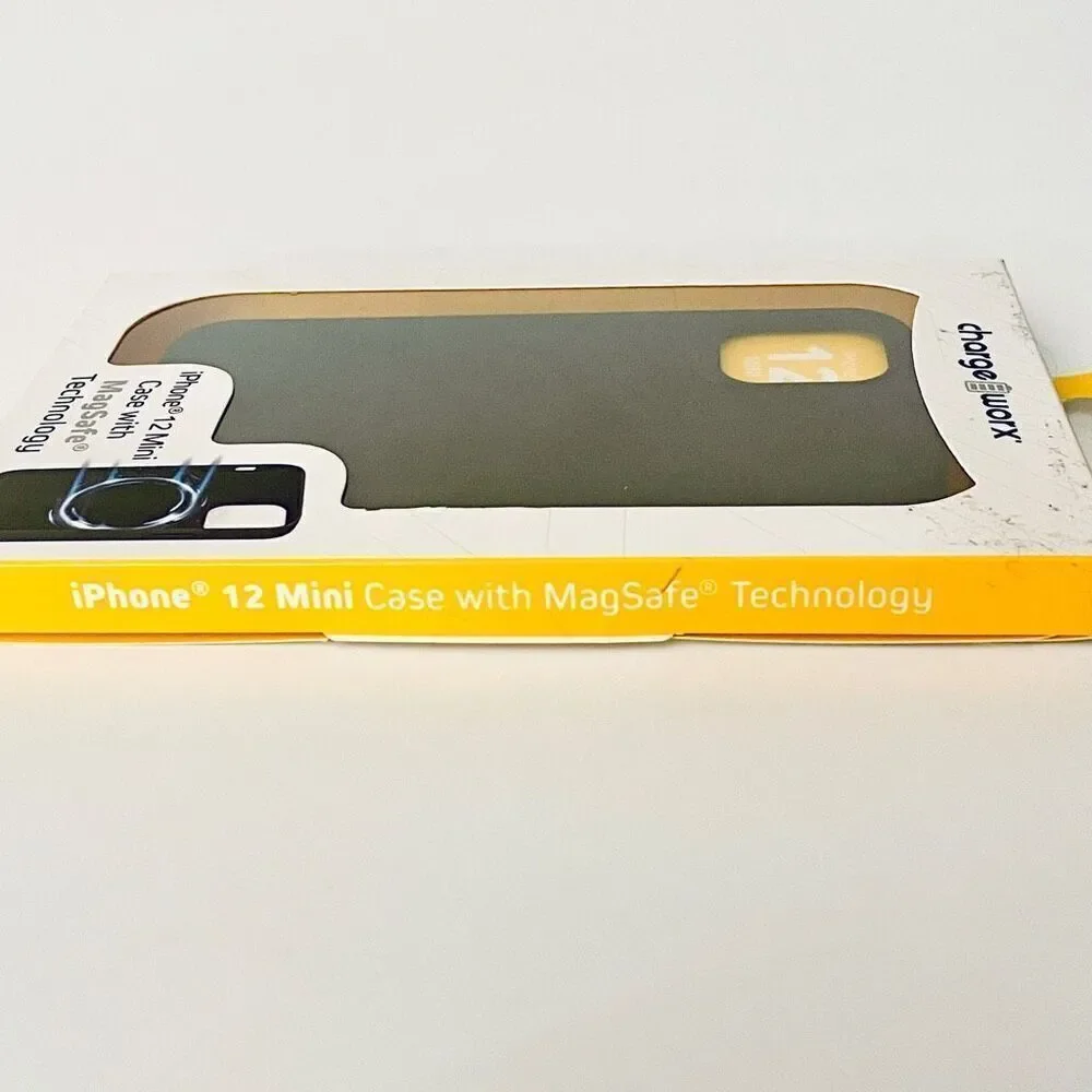 NWT New in Box  charge worx iphone 12 mini Black case with magsafe technology